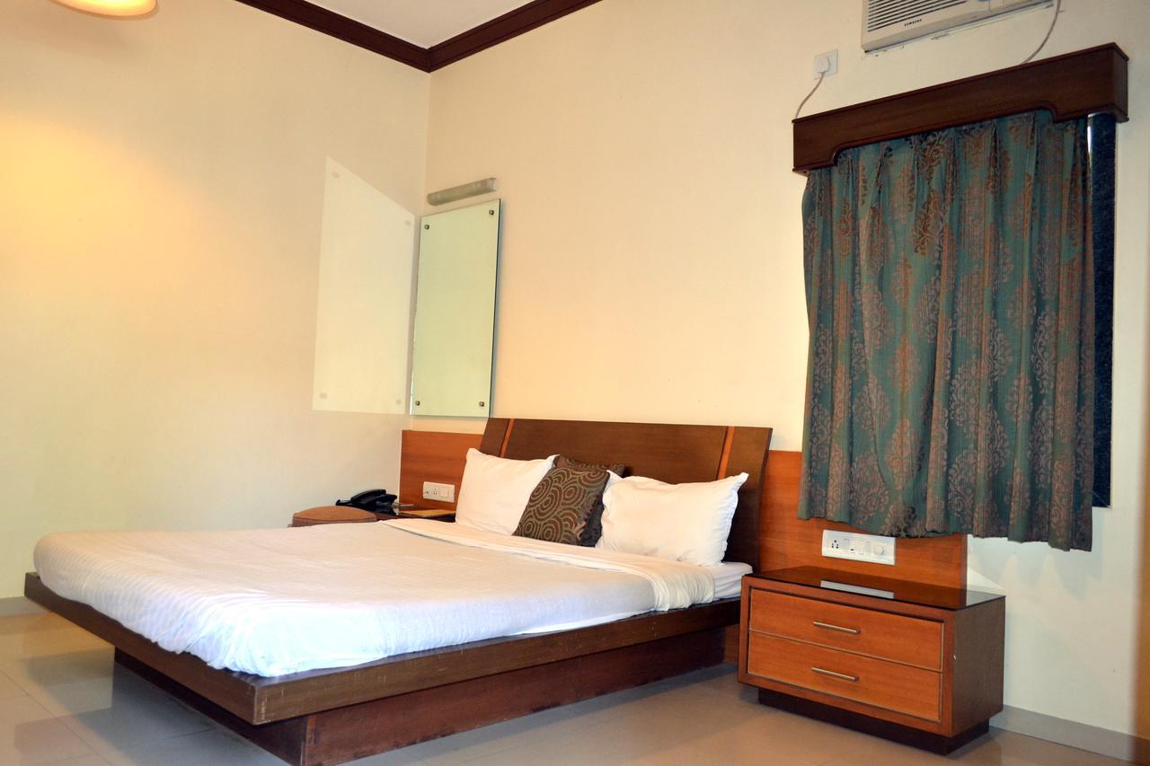 Jaffer Bhai'S Brickland Hotel Panchgani Ngoại thất bức ảnh